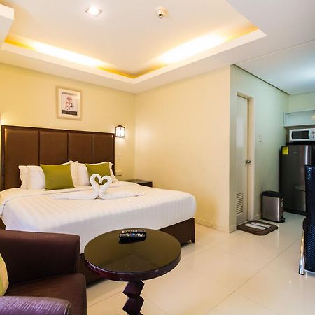 Jmm Apartment Suites Манила Экстерьер фото
