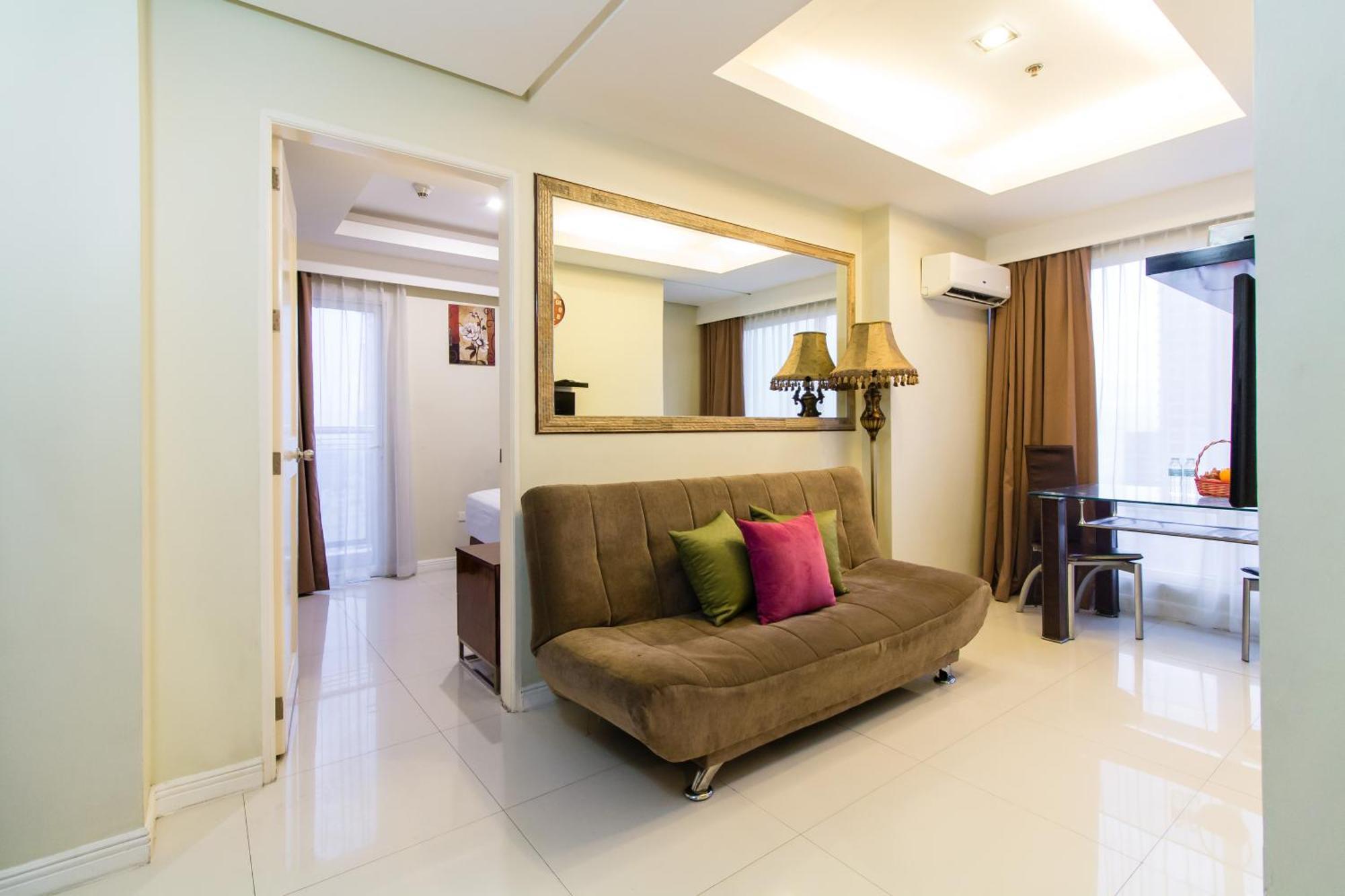 Jmm Apartment Suites Манила Экстерьер фото