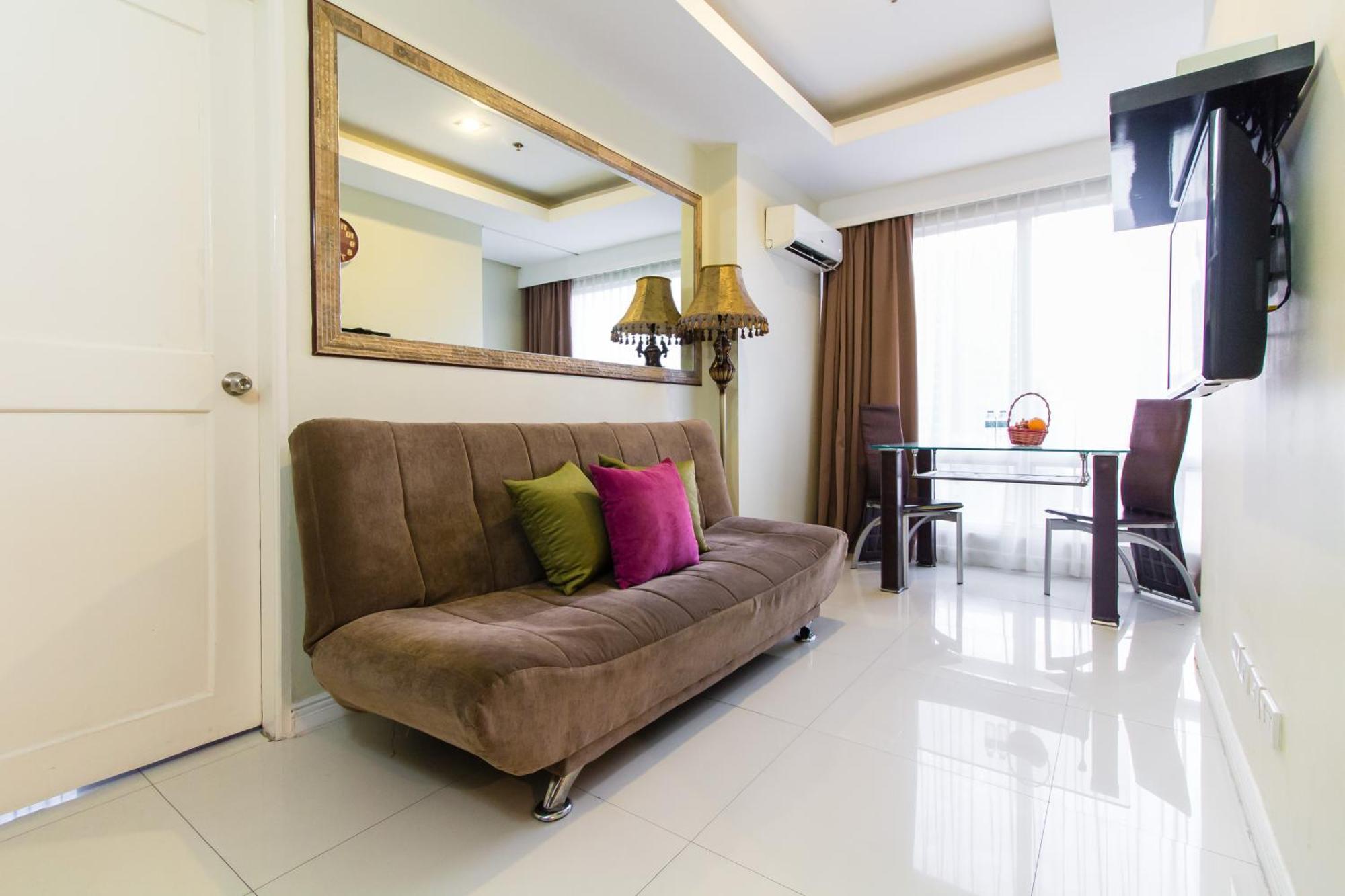 Jmm Apartment Suites Манила Экстерьер фото