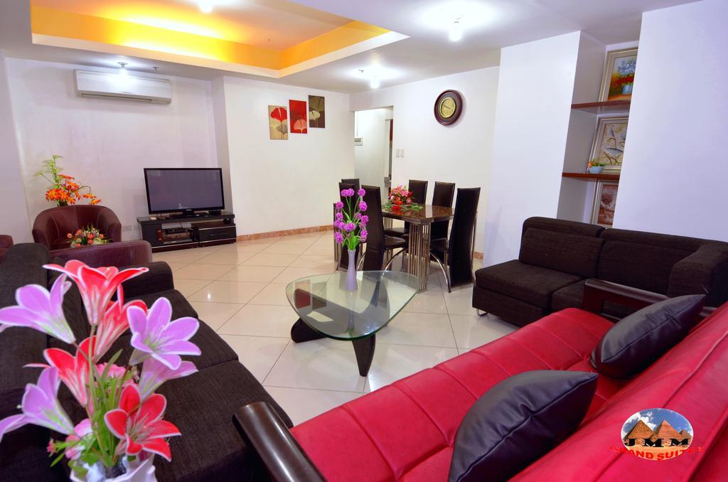 Jmm Apartment Suites Манила Экстерьер фото