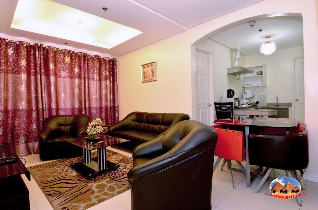 Jmm Apartment Suites Манила Экстерьер фото