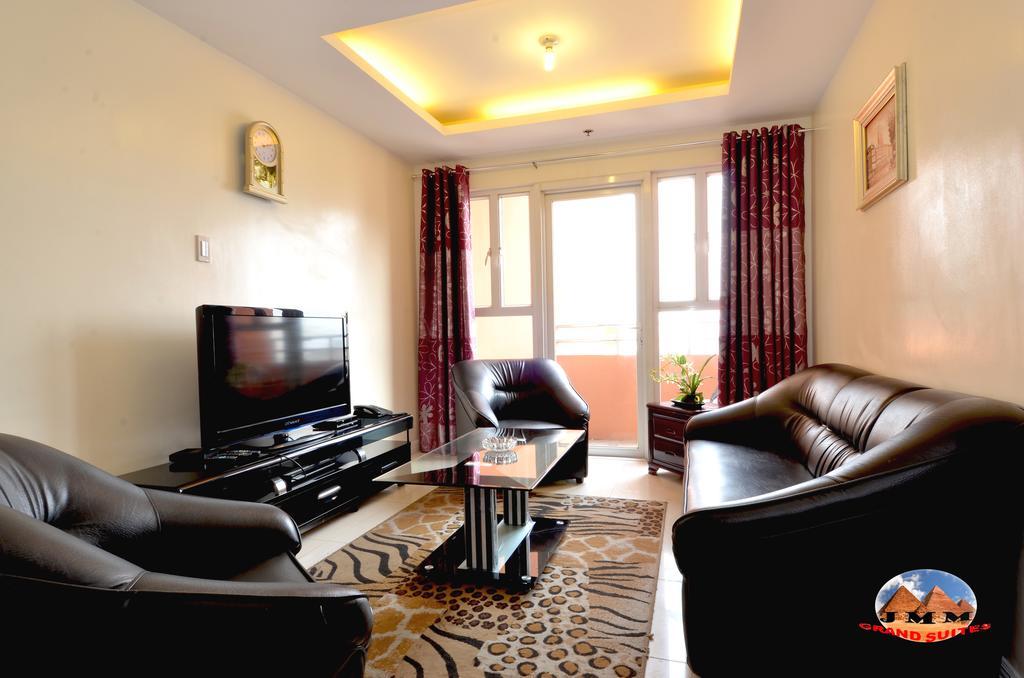 Jmm Apartment Suites Манила Экстерьер фото