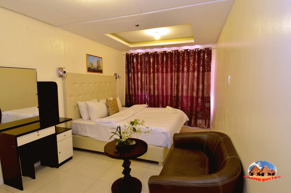 Jmm Apartment Suites Манила Экстерьер фото