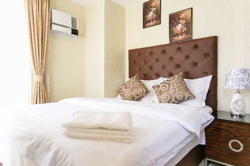 Jmm Apartment Suites Манила Экстерьер фото